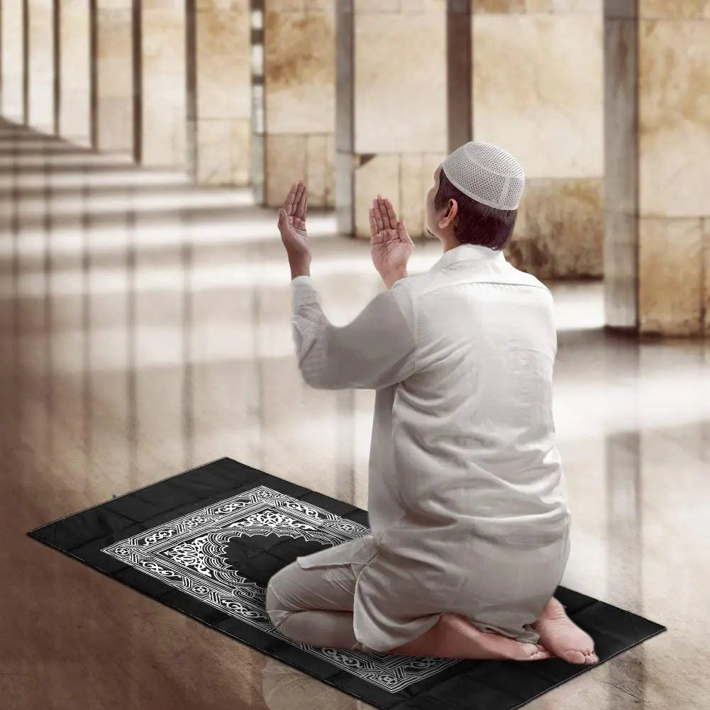 100*60cm Muslim Prayer Rug Polyester Portable Braided Mats Simply Print With Compass In Pouch Travel Home New Style Mat Blanket